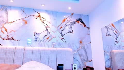    N         M online show from 04-03-26, 04:05