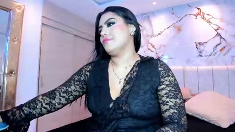 Snapshot of kiana_cream chatting on 06-21-26, 04:26 N M online show from 06-21-26, 04:26