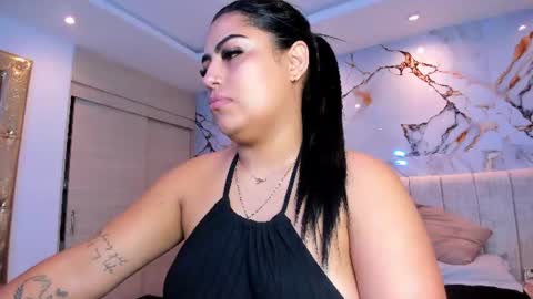 Snapshot of kiana_cream chatting on 06-24-26, 12:59 N M online show from 06-24-26, 12:59