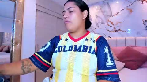 Snapshot of kiana_cream chatting on 07-13-26, 01:25 N M online show from 07-13-26, 01:25