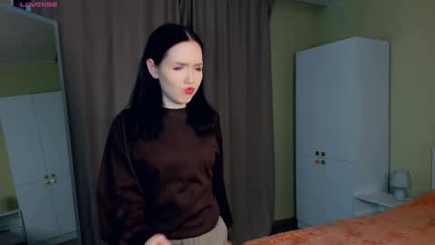 Snapshot of kianadarcey chatting on 09-10-25, 04:29 Lannie online show from 09-10-25, 04:29