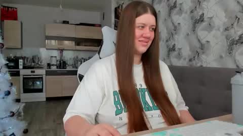 kianna_dior_ online show from 01-14-26, 08:42