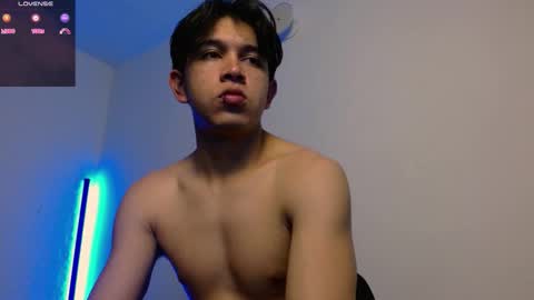 Adrian  Chlloe online show from 12-18-25, 10:05