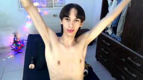 Snapshot of kiantwink chatting on 12-28-24, 09:51 kiantwink online show from 12-28-24, 09:51