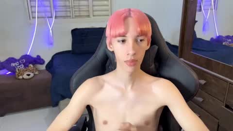 Snapshot of kiantwink chatting on 09-14-25, 09:36 kiantwink online show from 09-14-25, 09:36