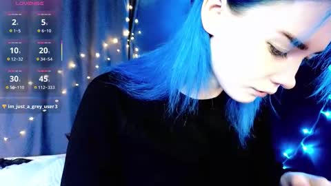 Kira online show from 12-16-25, 09:09