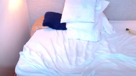 Kiara online show from 12-29-24, 03:46