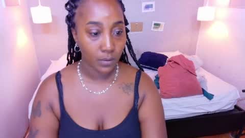 Snapshot of kiara_evanss chatting on 06-30-26, 04:02 Kiara online show from 06-30-26, 04:02