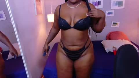 Snapshot of kiara_evanss chatting on 07-28-26, 09:14 Kiara online show from 07-28-26, 09:14