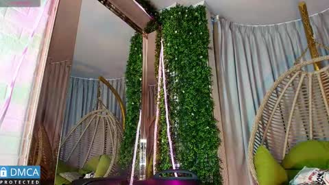 Kiara Zahiri online show from 09-12-25, 11:10