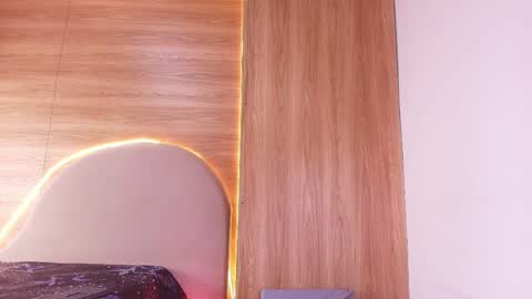 kiaralopez_ online show from 04-18-26, 03:10