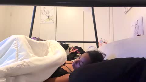 Snapshot of kibrombariu45 chatting on 12-13-24, 11:55 HunneysPlayRoom online show from 12-13-24, 11:55