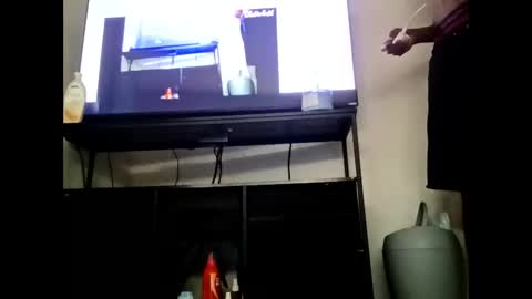 Snapshot of kibrombariu45 chatting on 06-03-26, 04:12 HunneysPlayRoom online show from 06-03-26, 04:12