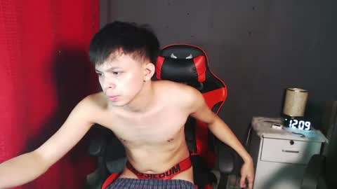 Snapshot of kiel_asianboy chatting on 06-26-26, 08:08 EJ online show from 06-26-26, 08:08