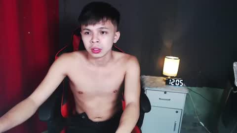 Snapshot of kiel_asianboy chatting on 06-27-26, 06:46 EJ online show from 06-27-26, 06:46