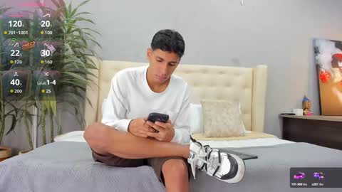 Snapshot of kieran_derek chatting on 09-09-25, 03:06 Kieran Derek online show from 09-09-25, 03:06