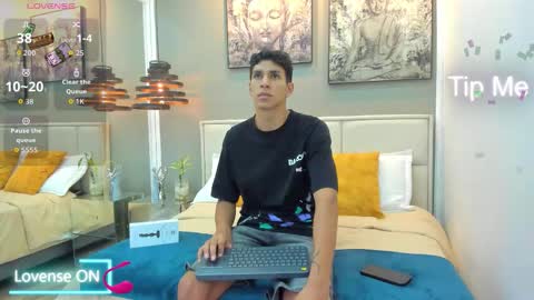 Snapshot of kieran_derek chatting on 11-07-25, 04:01 Kieran Derek online show from 11-07-25, 04:01