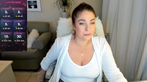 Kiera Reines online show from 12-24-24, 03:38