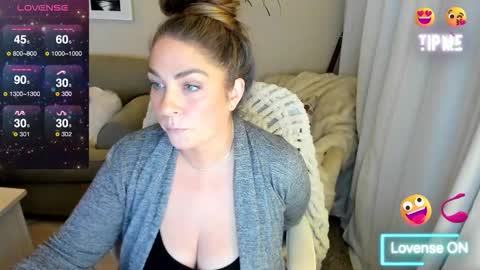 Kiera Reines online show from 01-14-26, 01:55