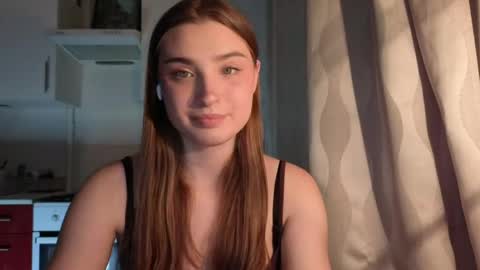 Snapshot of kierstentates chatting on 05-11-26, 02:45 Ola my name is Lissa Lets hit 10 Thumbs Up together online show from 05-11-26, 02:45