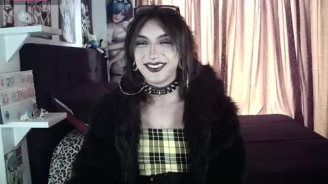 Snapshot of kiiller_queen chatting on 11-14-25, 03:55 kenny online show from 11-14-25, 03:55