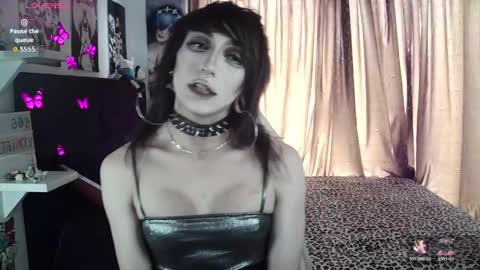 Snapshot of kiiller_queen chatting on 11-26-25, 04:52 kenny online show from 11-26-25, 04:52