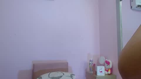 Snapshot of kiitty_horny_ chatting on 10-07-25, 12:13 Melody online show from 10-07-25, 12:13