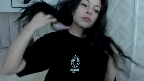 Kikii  online show from 05-01-26, 09:41