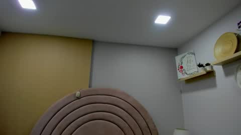 KI KI online show from 01-06-26, 07:39