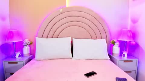 KI KI online show from 02-25-26, 07:34