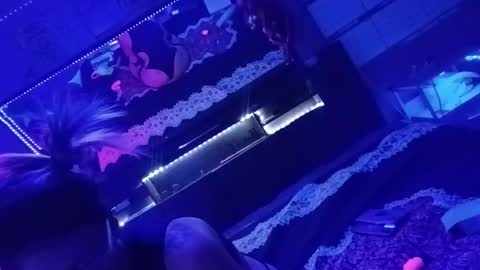 kikilovespartylights online show from 02-11-26, 10:42