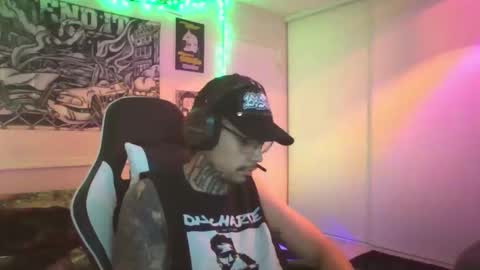 Snapshot of killaken69 chatting on 01-06-26, 03:10 Kenny online show from 01-06-26, 03:10