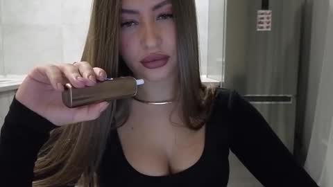 EvaAnna online show from 01-18-26, 06:23