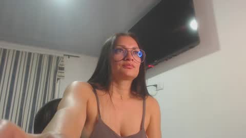 Snapshot of killey_saints chatting on 02-16-25, 04:31 killey online show from 02-16-25, 04:31