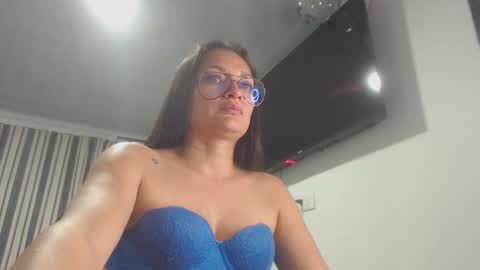 Snapshot of killey_saints chatting on 02-21-25, 12:38 killey online show from 02-21-25, 12:38