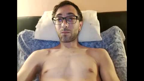 Snapshot of killua1993 chatting on 09-16-25, 08:32 kingstoned online show from 09-16-25, 08:32