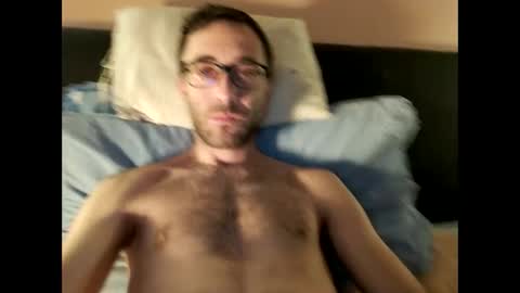 Snapshot of killua1993 chatting on 10-22-25, 11:43 kingstoned online show from 10-22-25, 11:43