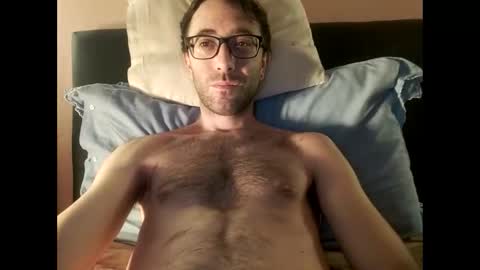 Snapshot of killua1993 chatting on 11-17-25, 12:00 kingstoned online show from 11-17-25, 12:00