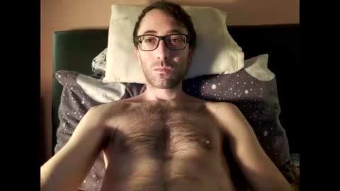 Snapshot of killua1993 chatting on 12-02-25, 08:41 kingstoned online show from 12-02-25, 08:41