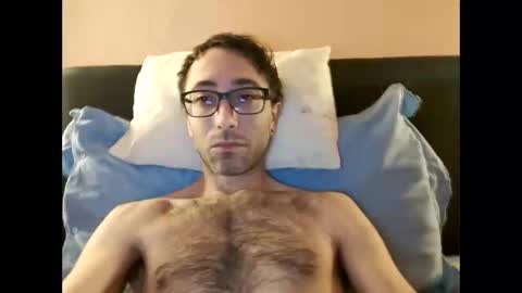 Snapshot of killua1993 chatting on 12-14-25, 01:44 kingstoned online show from 12-14-25, 01:44