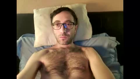 Snapshot of killua1993 chatting on 02-12-26, 01:06 kingstoned online show from 02-12-26, 01:06