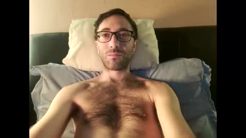 Snapshot of killua1993 chatting on 02-16-26, 10:33 kingstoned online show from 02-16-26, 10:33