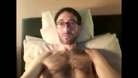 Snapshot of killua1993 chatting on 03-04-26, 10:32 kingstoned online show from 03-04-26, 10:32