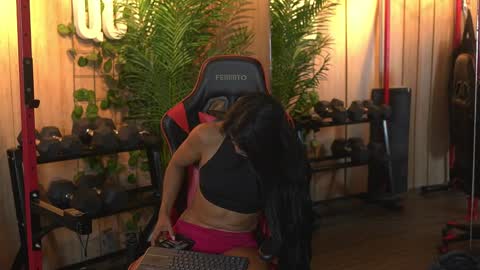 Kim online show from 11-04-25, 12:59