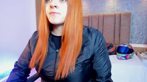 Snapshot of kim_brown_ chatting on 05-13-26, 11:29 Kim online show from 05-13-26, 11:29