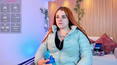 Snapshot of kim_brown_ chatting on 05-15-26, 10:22 Kim online show from 05-15-26, 10:22
