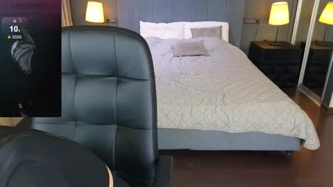 Kim online show from 02-15-25, 03:42