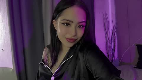 Kim online show from 03-11-25, 02:32