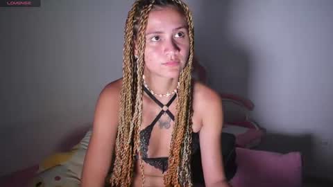 Snapshot of kim_dolls1823 chatting on 06-22-26, 03:53 ISABELLA 3 online show from 06-22-26, 03:53