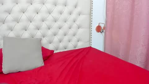 Snapshot of kim_eli chatting on 12-15-24, 01:35 kim_eli online show from 12-15-24, 01:35